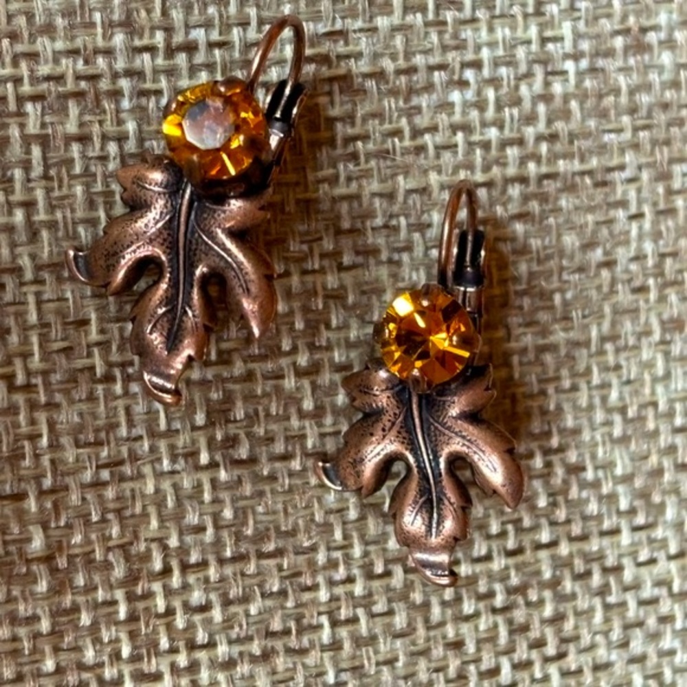 Leaf Earring with Swarovski Crystal - NWT